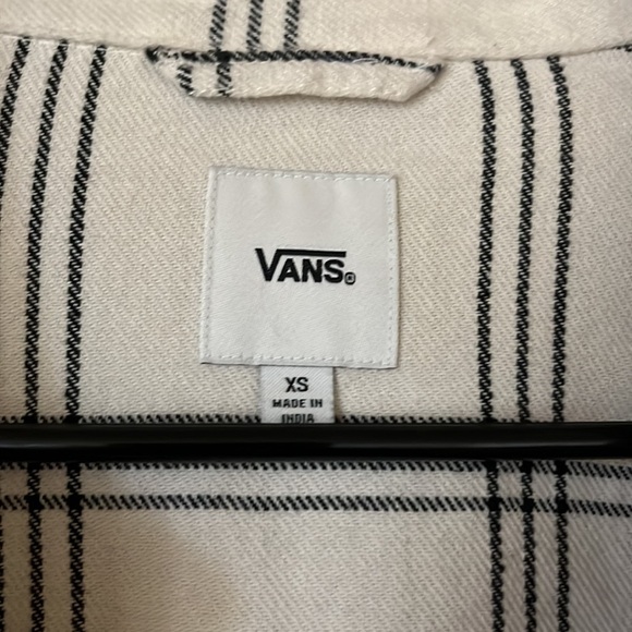 Vans Shacket - Picture 3 of 4